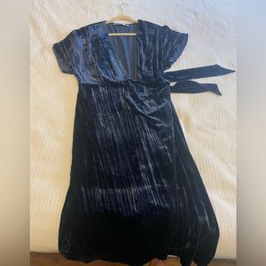 &Other Stories blue velvet dress (size 6)